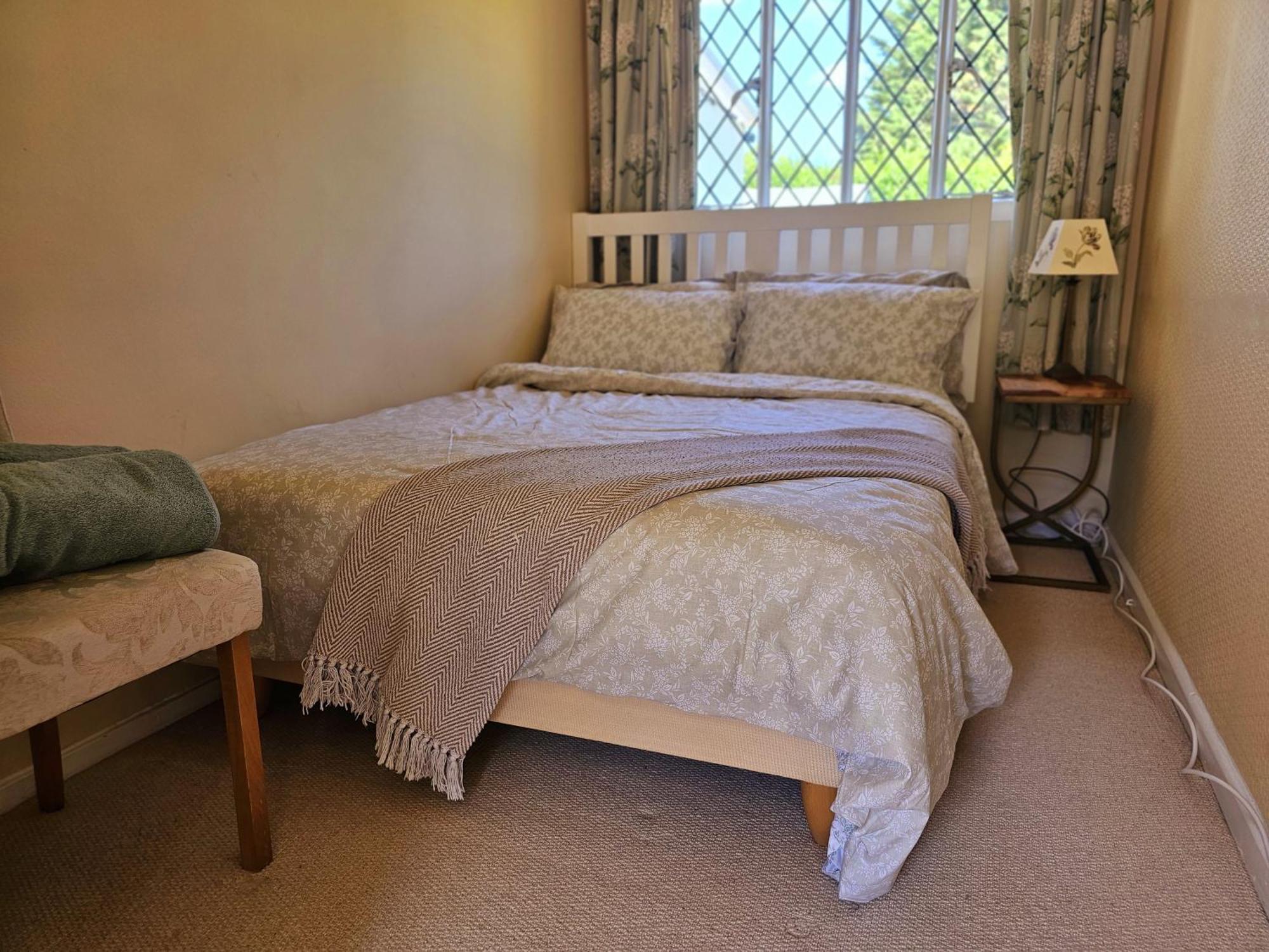 English Farmhouse Cottage Guildford Exteriör bild
